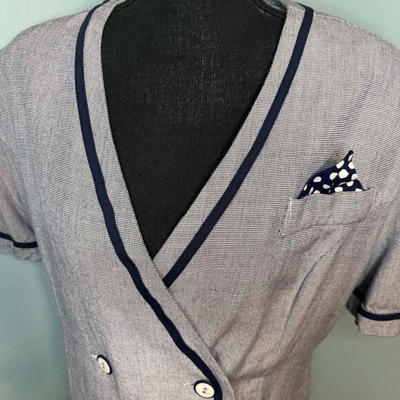 Vintage R.E.O Pleated Work Dress – Classic Elegance with Retro Charm - Picture 8 of 12